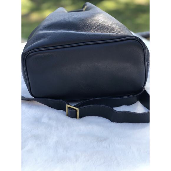 Dooney And Bourke Black Leather Drawstring Bag USA Bucket Crossbody Bag B000538 - Picture 9 of 9